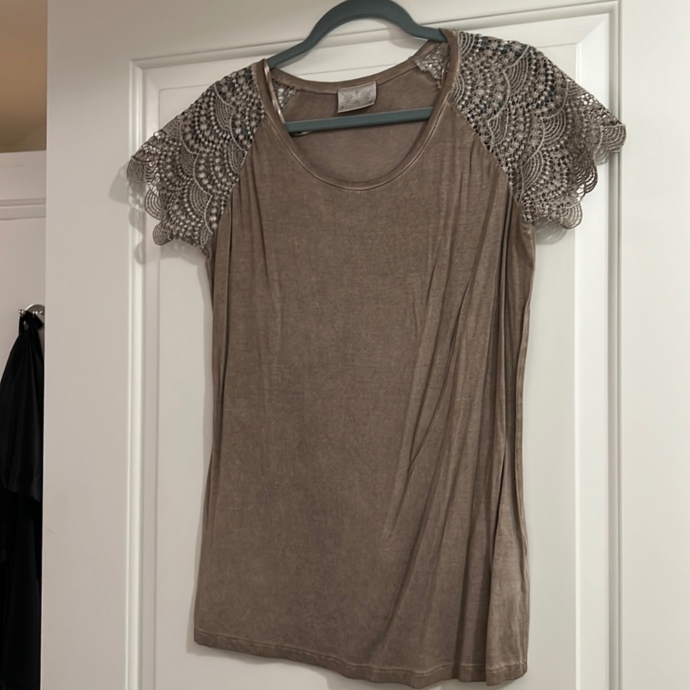 Dantelle shirt